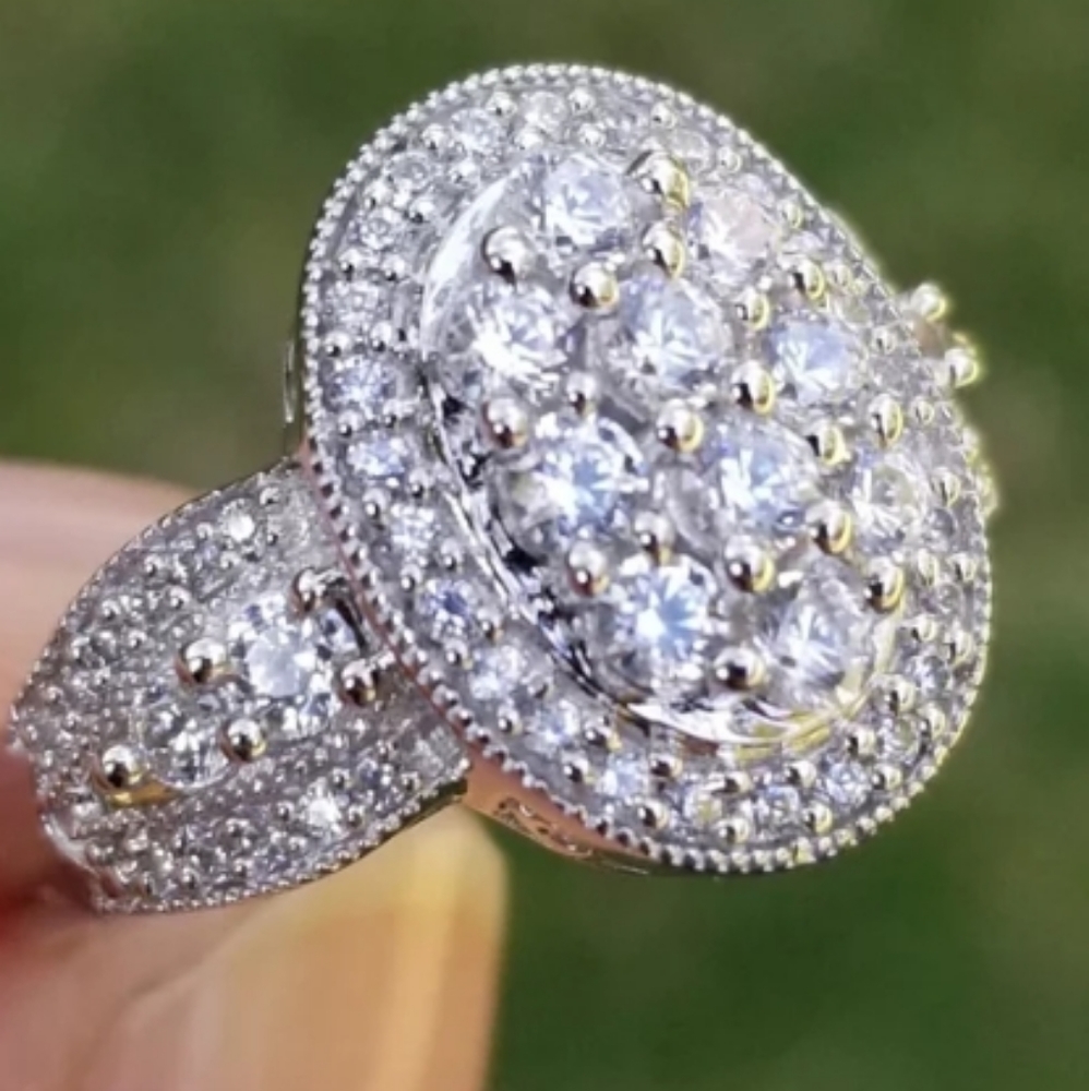Woman's 925 ring. size 7.5